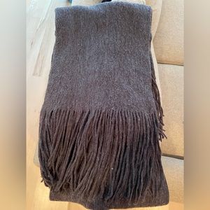 Free People Accessories // Long Gray Fringed Scarf / Size: OS